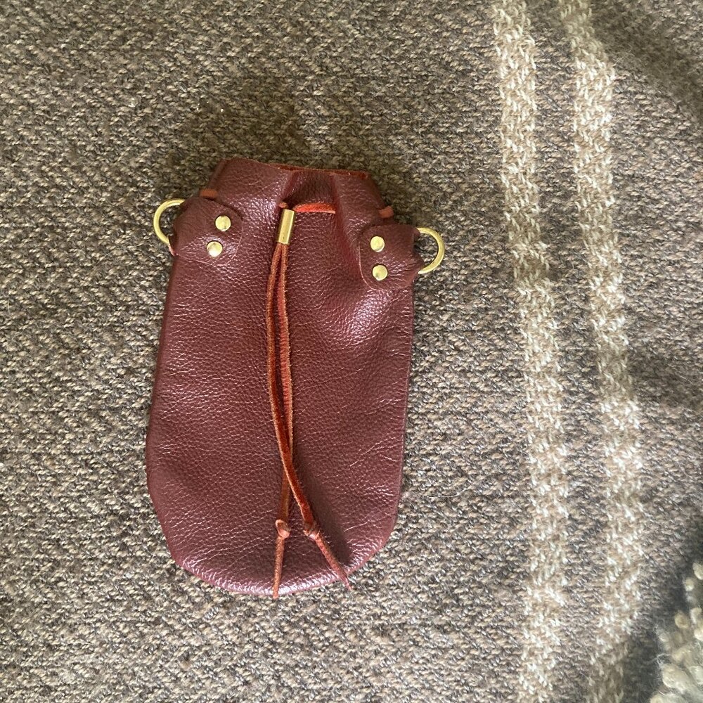 Big Soeur Supply Leather Drawsting Pouch in Red